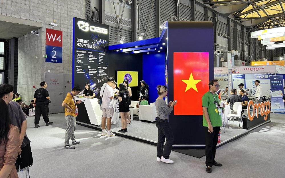 https://statics.oeg.vn/storage/CTV_HT/oeg-mang-gi-toi-chinajoy-2024%20(10).JPG