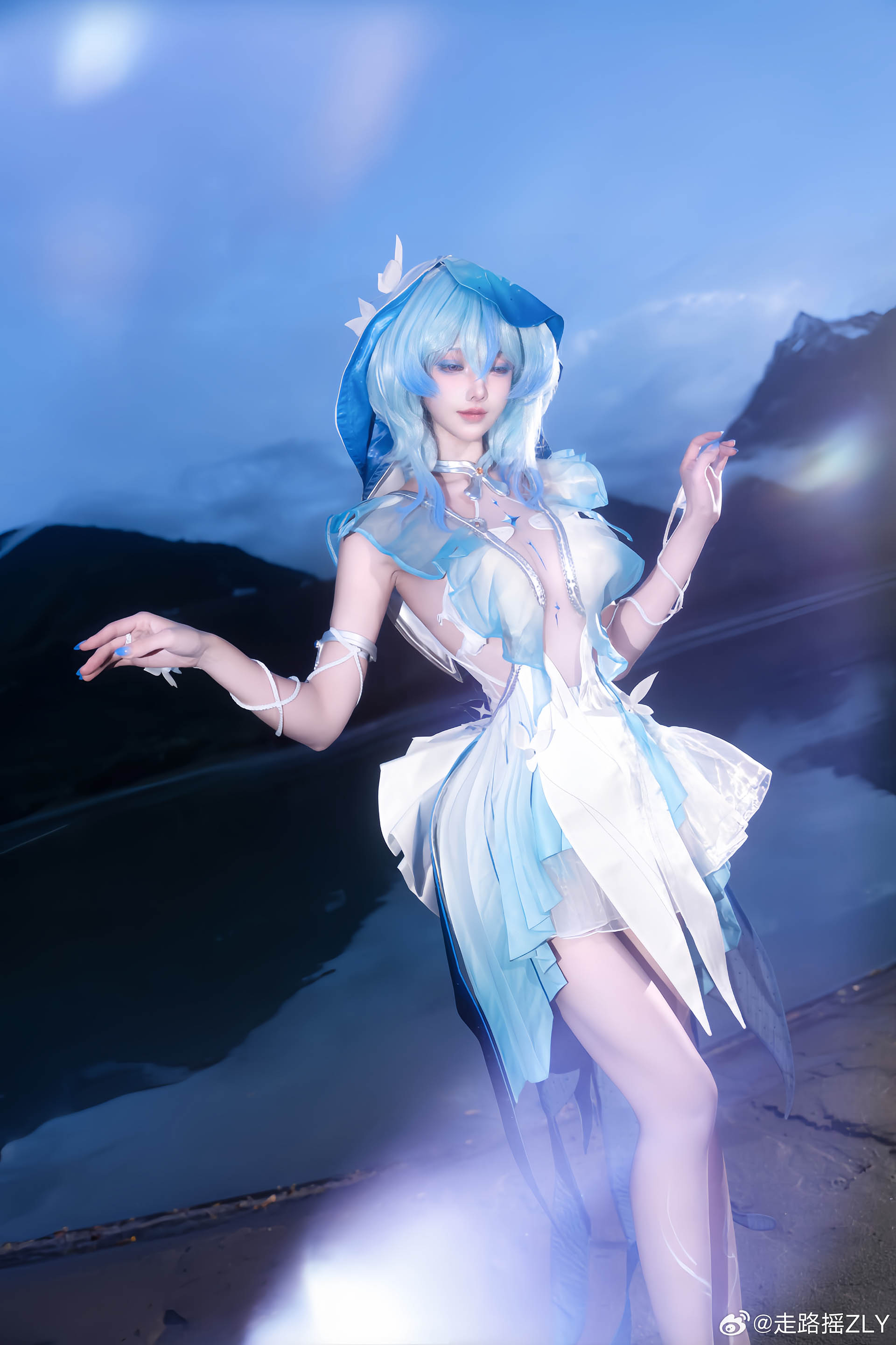 The Shorekeeper hé lộ nhan sắc cực phẩm trong màn cosplay của coser ...