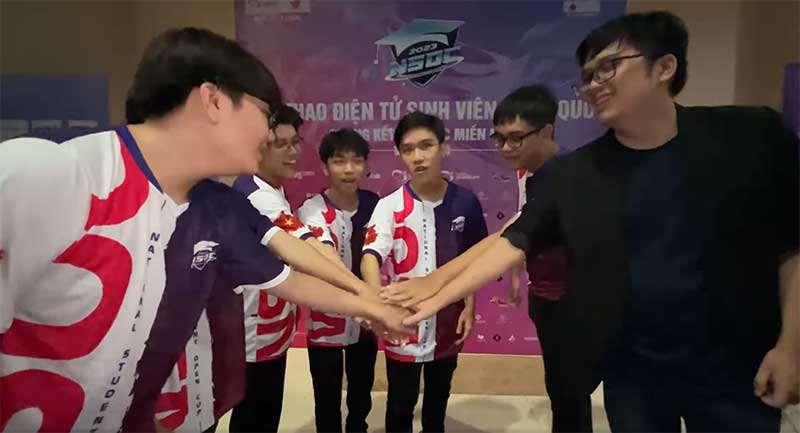Những chàng trai của team Xin Giải Nhì quyết chiến quyết tiến trong trận Chung kết NSOC 2023 sắp tới