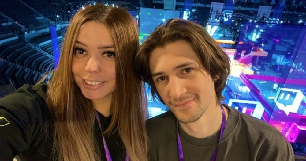 xQc chiến thắng trong vụ kiện 500.000 USD với bạn gái cũ Adept