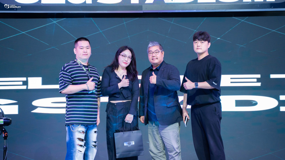 Buổi làm việc giữa OEG và Dplus KIA