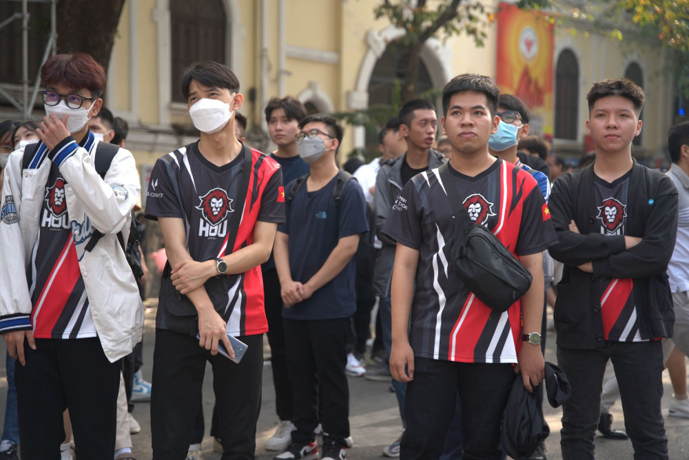 Showmatch LMHT: Tốc chiến trên phố đi bộ
