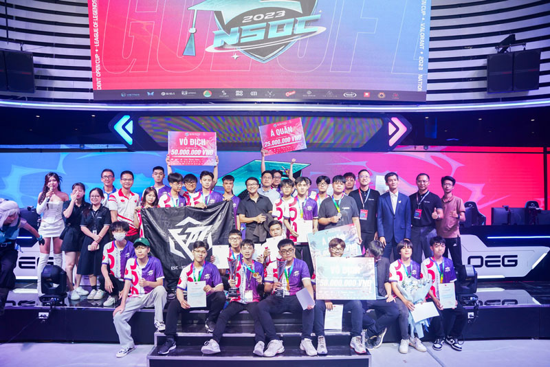 Lễ ký kết dự án OEG Esports Academy