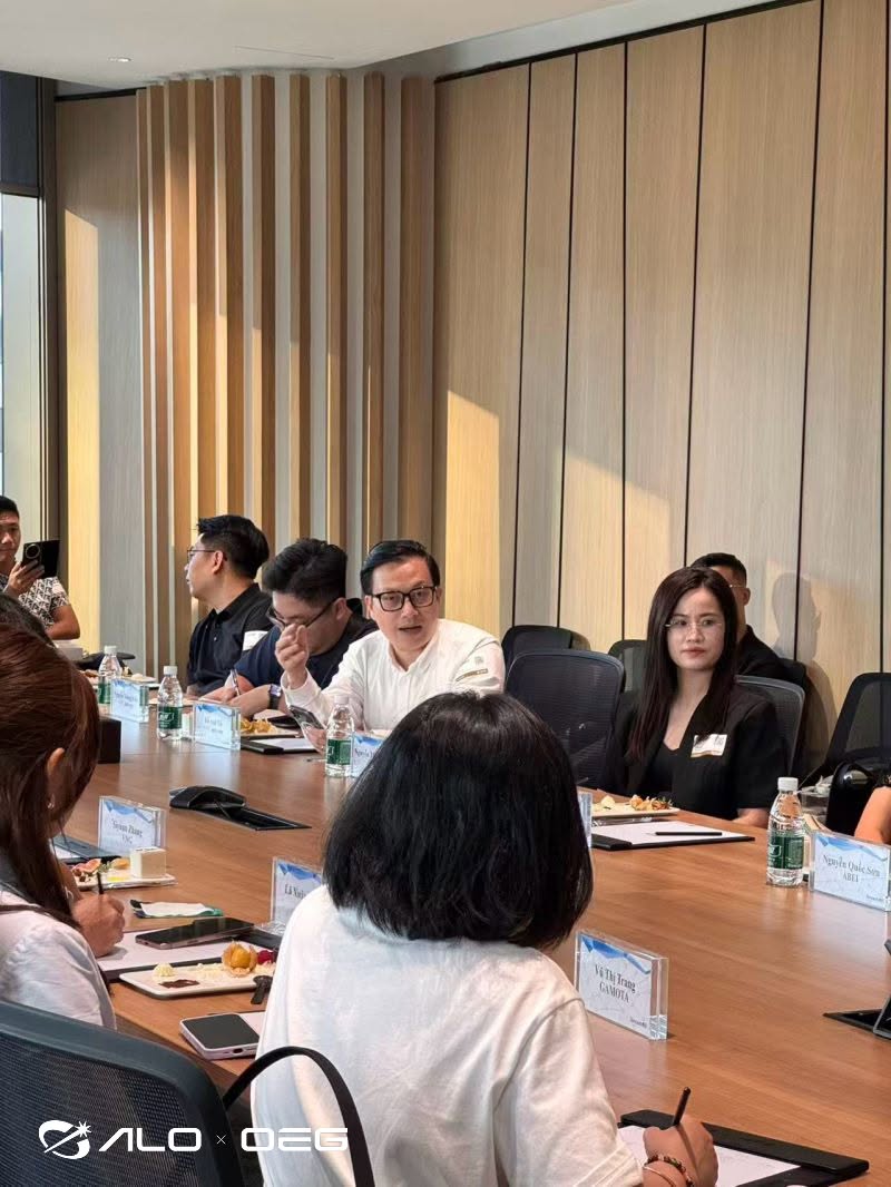OEG thăm v&agrave; l&agrave;m việc tại trụ sở Tencent